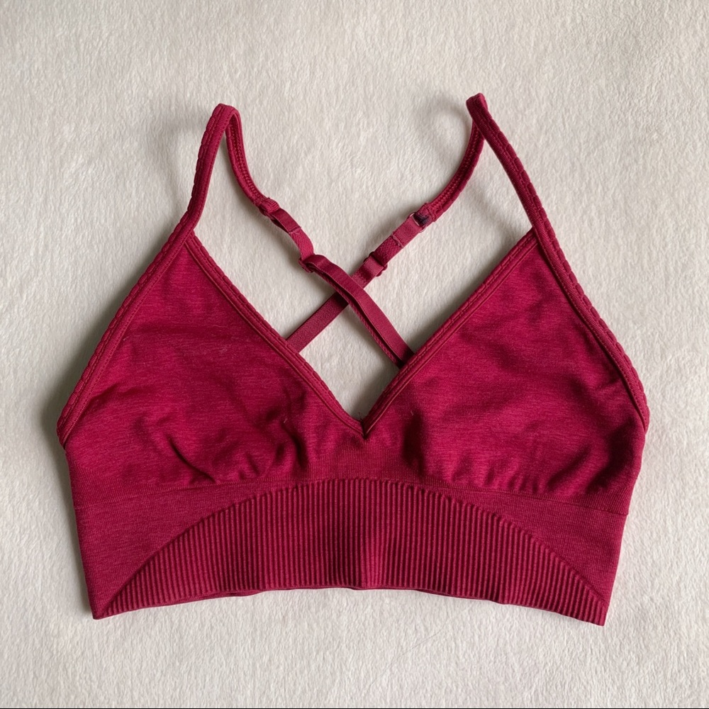 LULULEMON EBB TO STREET BRA